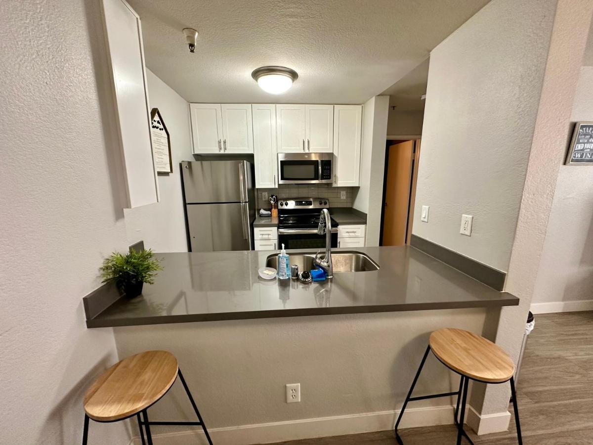 Entire Apartment + Parking Los Angeles Extérieur photo